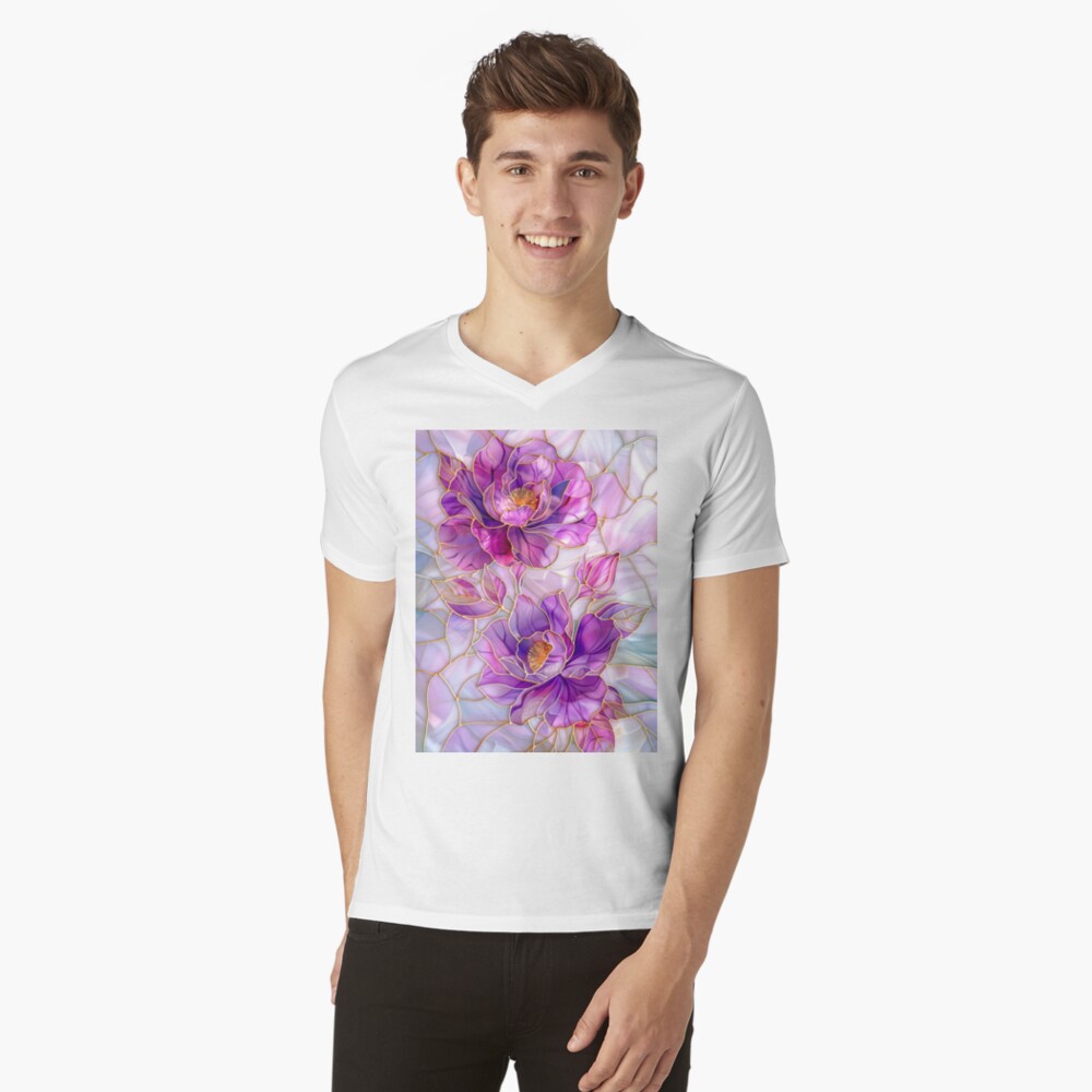 Aperçu de l'œuvre T-shirt col V créée et vendue par MargaretWiktor.