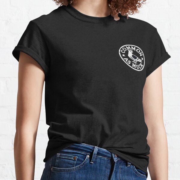 Aperçu de l'œuvre Common As Muck – Pigeon à chapeau plat – T-shirt noir créée et vendue par ChipPaperPress.