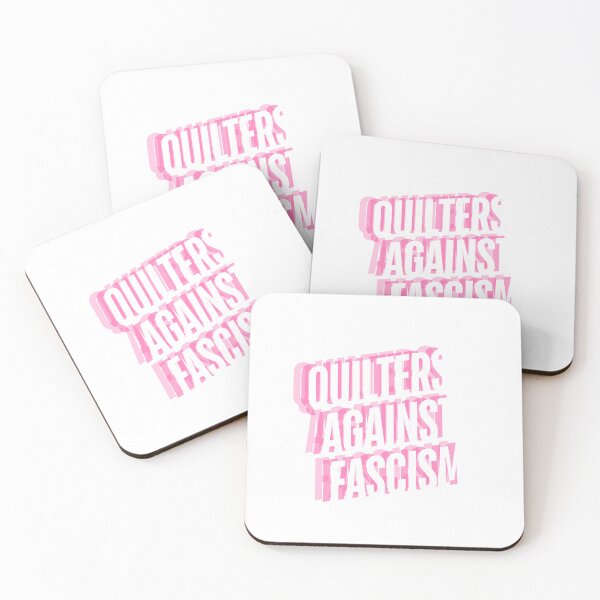 Aperçu de l'œuvre Produits dérivés de Quilter's Against Fascism créée et vendue par Left Hand Crafts.