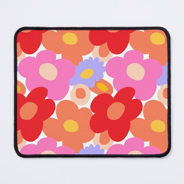 Artikelvorschau, große rote und rosa Blumen Muster floralen Ornament auf dem isolierten Hintergrund, süße Dekoration für Textilien, Kleidung, Stoff, Taschen Dekor, Abdeckung, entworfen und verkauft von NatalkaP.