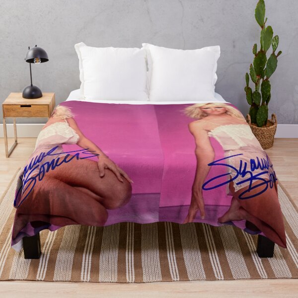 Item preview, Autógrafo de Suzanne Somers designed and sold by TribeMystic.