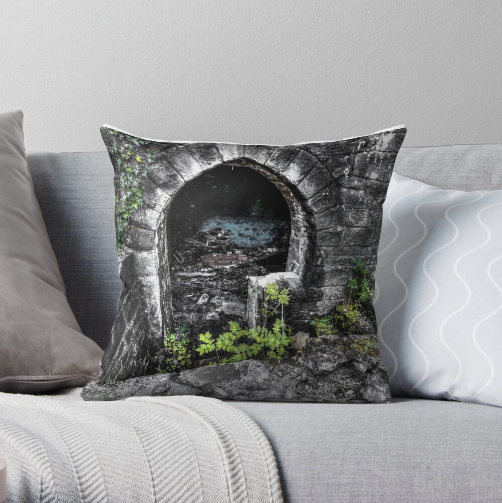 Grunge Throw Pillow