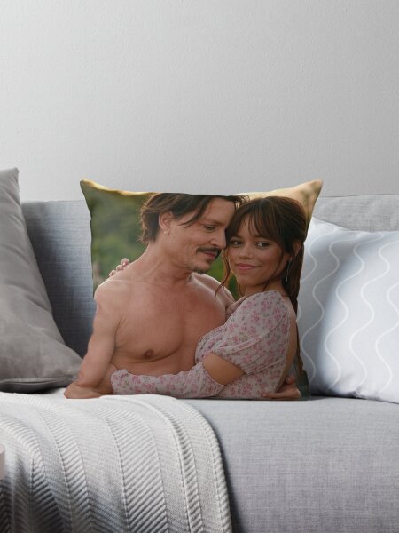 Vista previa del artículo con la obra «Johnny Depp y Jenna Ortega», diseñado y vendido por Estiny-1993.