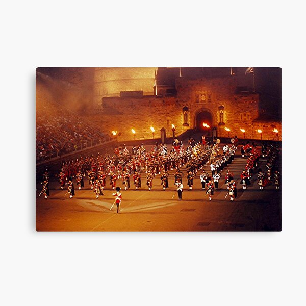 MASSED PIPE BANDS - EDINBURGH TATTOO..............! Canvas Print