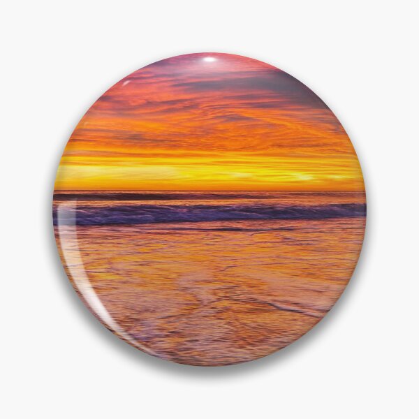 Artikelvorschau, Golden Sunset Reflections - Vibrant Ocean  entworfen und verkauft von Timegraf.