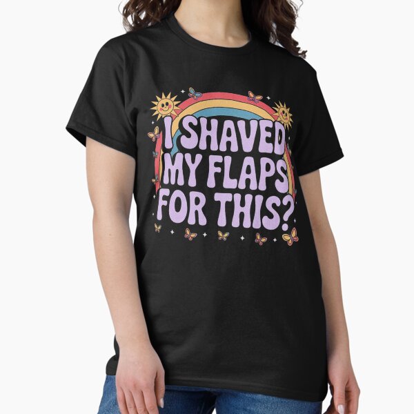 Vista previa del artículo con la obra «Me afeité los faldones para esta camiseta: divertida y atrevida con aires retro del año 2000 | Regalo de humor para adultos», diseñado y vendido por love3617.