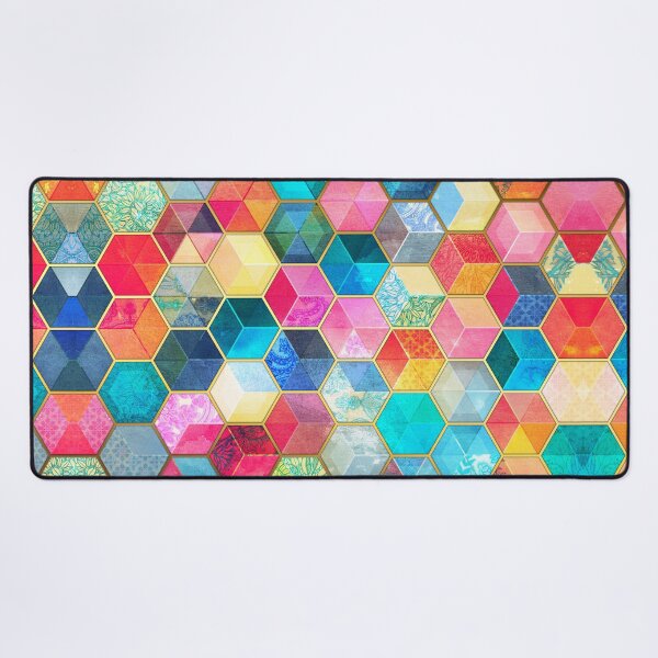 Aperçu de l'œuvre Cubes en nid d'abeille en cristal de Bohême - motif hexagonal coloré créée et vendue par micklyn.
