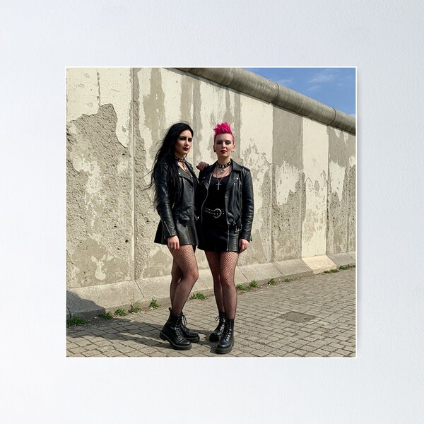 Item preview, Berlin 1995 designed and sold by e-not-shop.