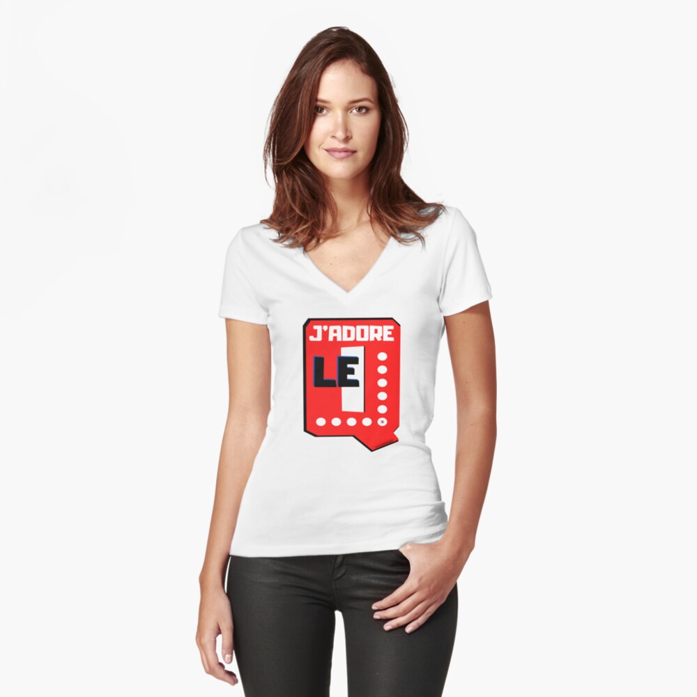 Aperçu de l'œuvre T-shirt moulant col V créée et vendue par Vinidal.
