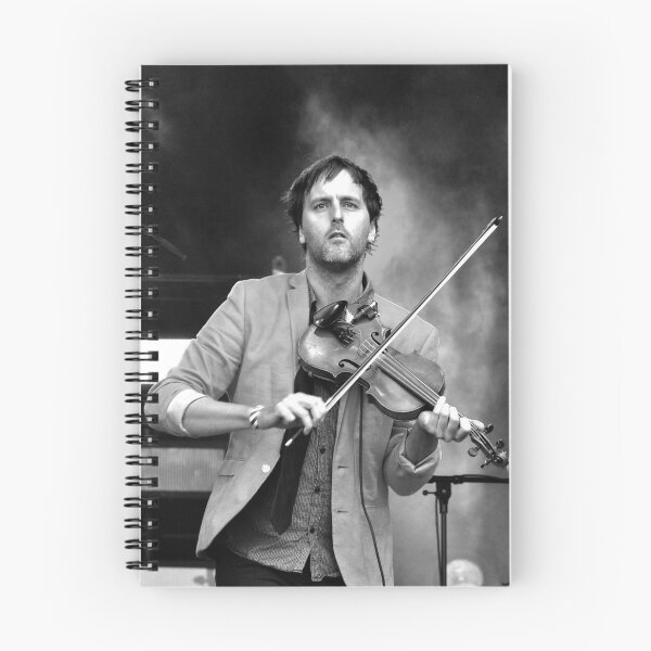 Artikelvorschau, Jon Boden tritt live mit Bellowhead auf entworfen und verkauft von AndyEvansPhotos.