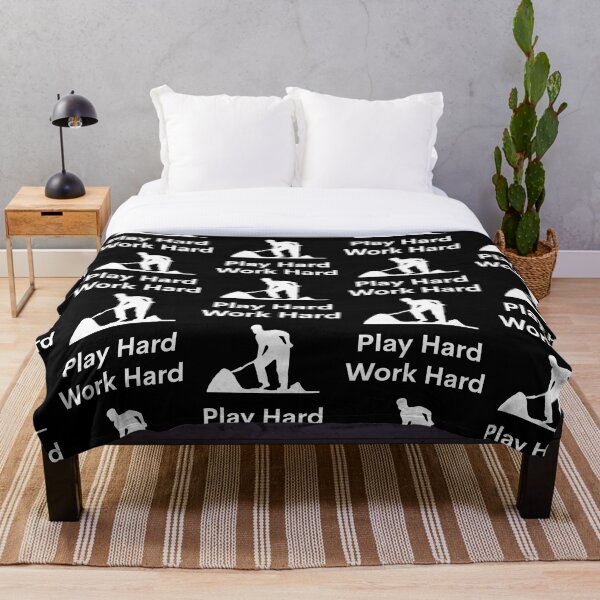 Artikelvorschau, Work Hard Play Hard Worker - weiß entworfen und verkauft von VasInd.