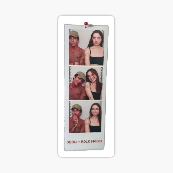 Artikel-Vorschau von Role Model und Lizzy McAlpine Photobooth, designt und verkauft von zoeganis.