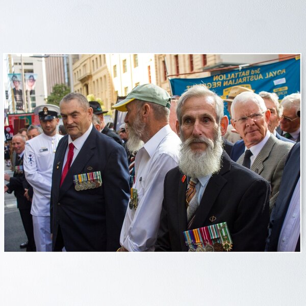Artikelvorschau, Veteranen am Anzac Day entworfen und verkauft von Andrew  Makowiecki.