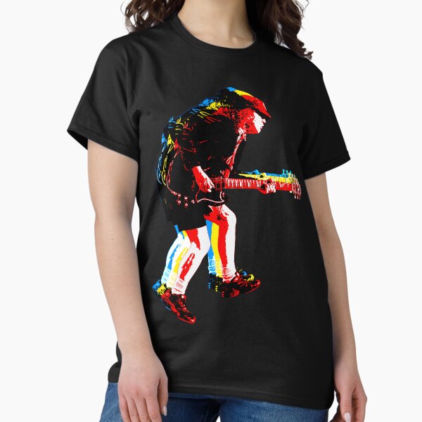 Vista previa del artículo con la obra «Angus Young, pato tricolor caminando», diseñado y vendido por Signs for Dark Times.