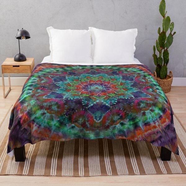 Artikelvorschau, Erdfarbenes Batik-Mandala entworfen und verkauft von AuroraXGreen.