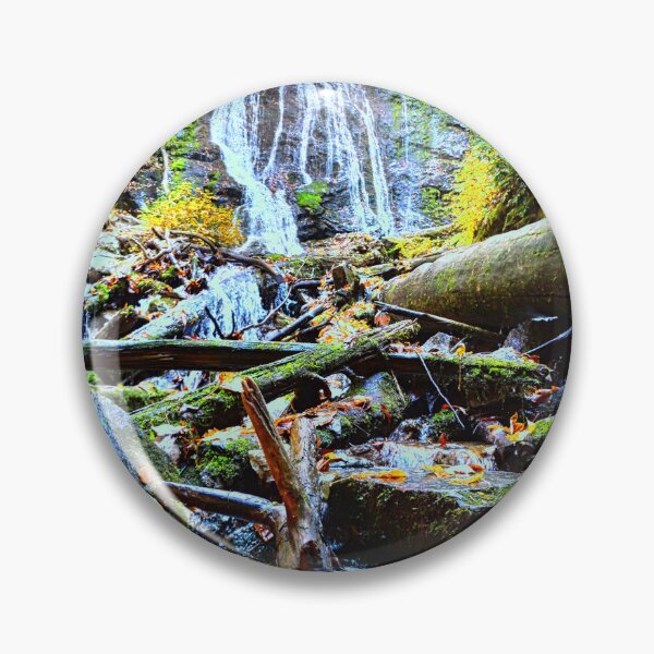 Artikelvorschau, Blick nach oben Mingo Falls Cherakee North Carolina entworfen und verkauft von LisaWootenPhoto.