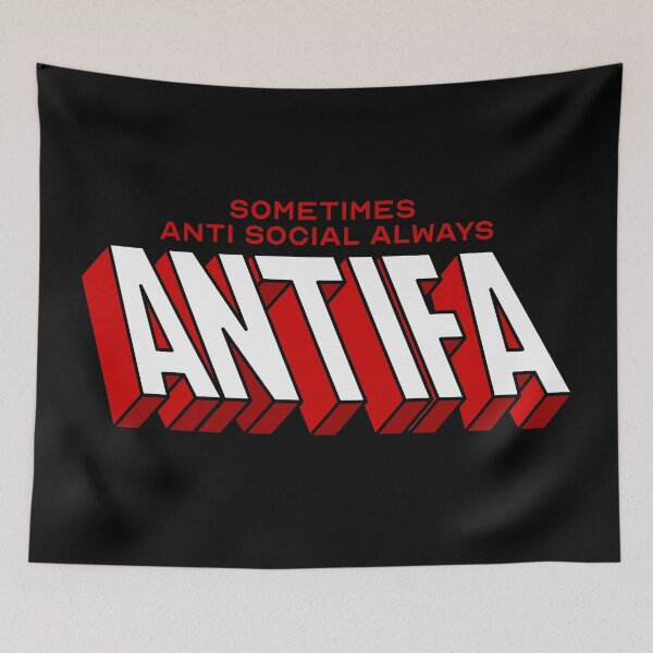 Aperçu de l'œuvre Parfois antisocial, toujours antifa créée et vendue par remerasnerdas.