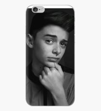 Vinilo o funda para iPhone Noah Schnapp