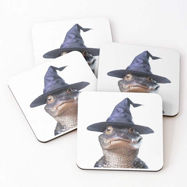 Artikelvorschau, Alligator trägt Halloween Hexenhut entworfen und verkauft von LazyOwlStore.