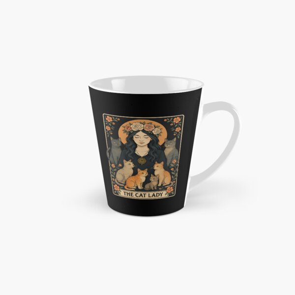 Artikel-Vorschau von Die Katzendame Tarotkarte Lustiges Witchy Gothic Cat Mom Tee, designt und verkauft von MTRBSK11.