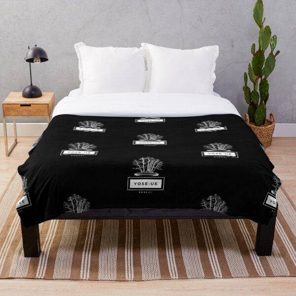 Artikelvorschau, Yose-Ue - Bonsai entworfen und verkauft von FlipStitch Tees.