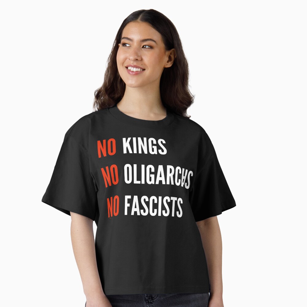Artikel-Vorschau von Boxy T-Shirt, designt und verkauft von ArtVixen.