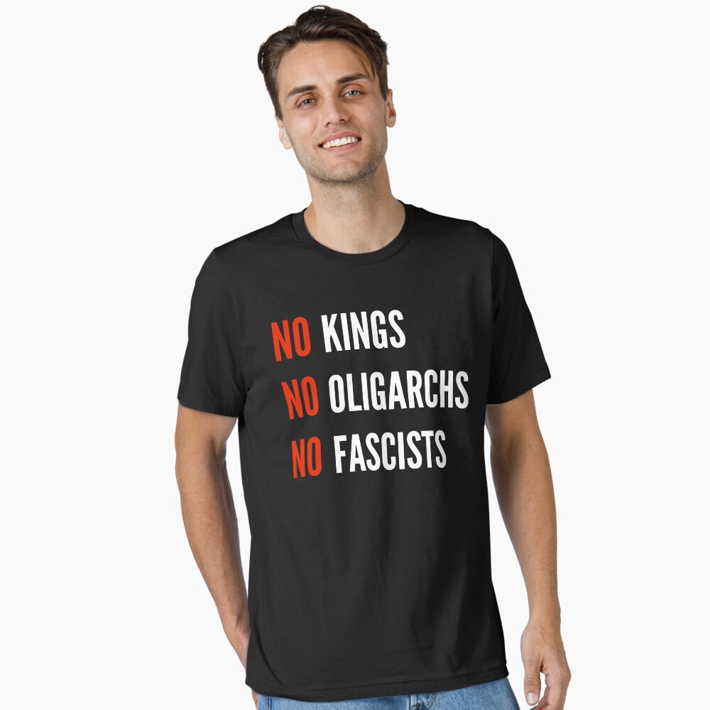 Artikel-Vorschau von Essential T-Shirt, designt und verkauft von ArtVixen.