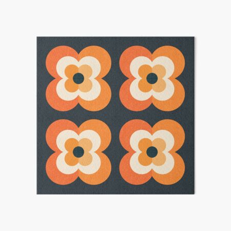 Aperçu de l'œuvre Fleurs rétro - Orange et charbon créée et vendue par Daisy Beatrice.