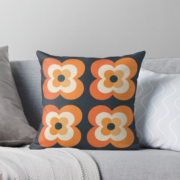 Aperçu de l'œuvre Fleurs rétro - Orange et charbon créée et vendue par Daisy Beatrice.