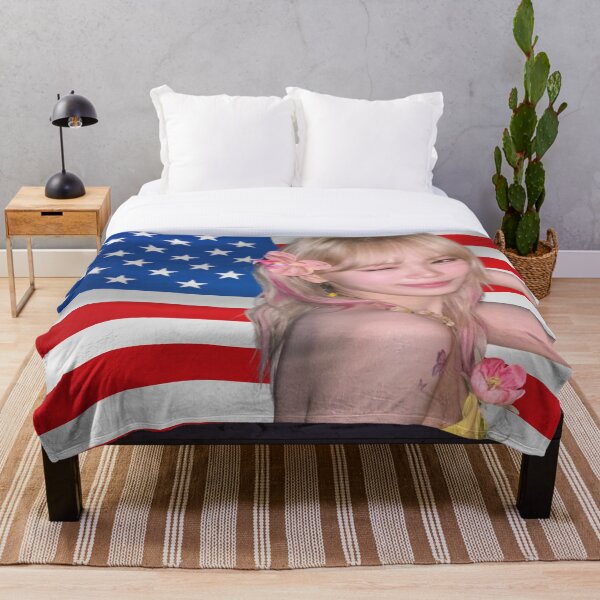 Item preview, Kpop Le Sserafim Chaewon Bandera estadounidense Chaewon Bandera de EE. UU. Kpop Divertido designed and sold by StarBunnyDesign.