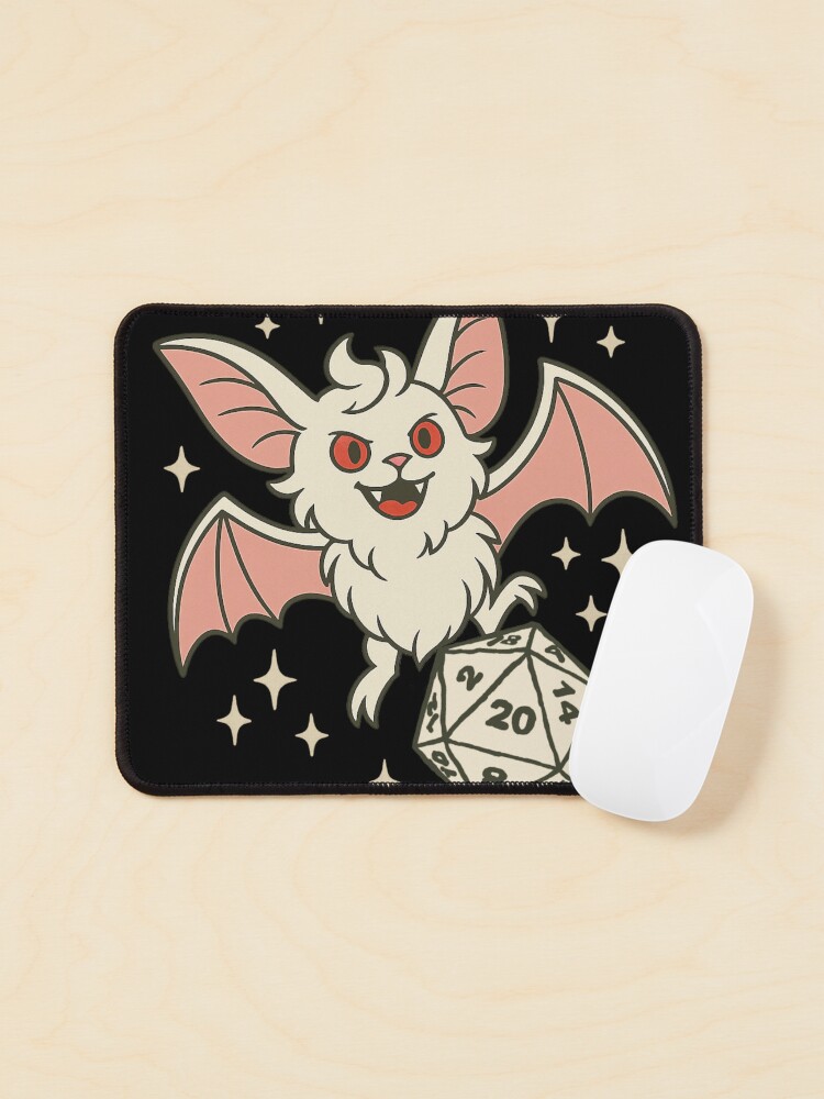 Aperçu 1 sur 5. Tapis de souris avec l'œuvre Batstarion : mord d'abord, pose des questions ensuite créée et vendue par TTRPGirl.