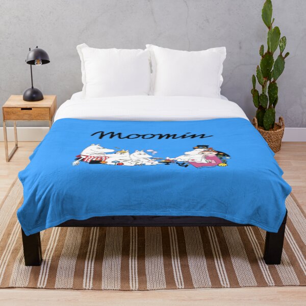 Aperçu de l'œuvre Famille Moomin mangeant dehors créée et vendue par MoominStore.
