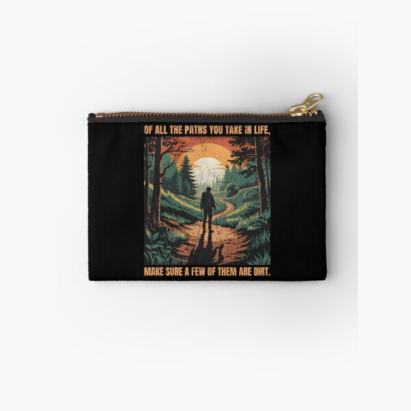 Artikelvorschau, Wandern Berg Naturnah Retro Sonnenuntergang Vintage Distressed Style entworfen und verkauft von CreativeKami.