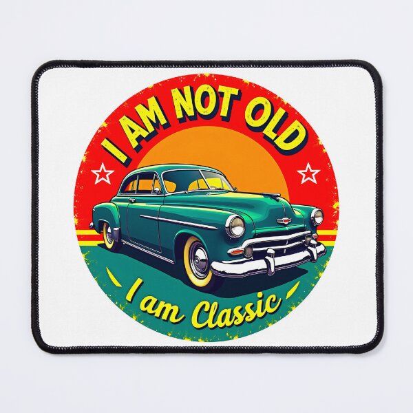 Aperçu de l'œuvre Cadeau rétro au design de voiture vintage classique et pas vieux créée et vendue par PEC-Studio.