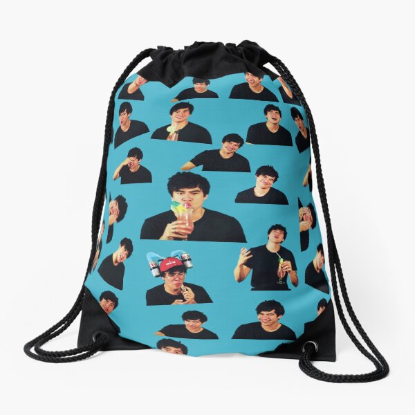 Aperçu de l'œuvre Calum Hood, les meilleures discussions cocktail créée et vendue par margokev.