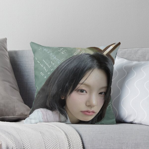 Item preview, ITZY GOLD IMAGINARY FRIEND YEJI MIDZY designed and sold by Valereekmerch.