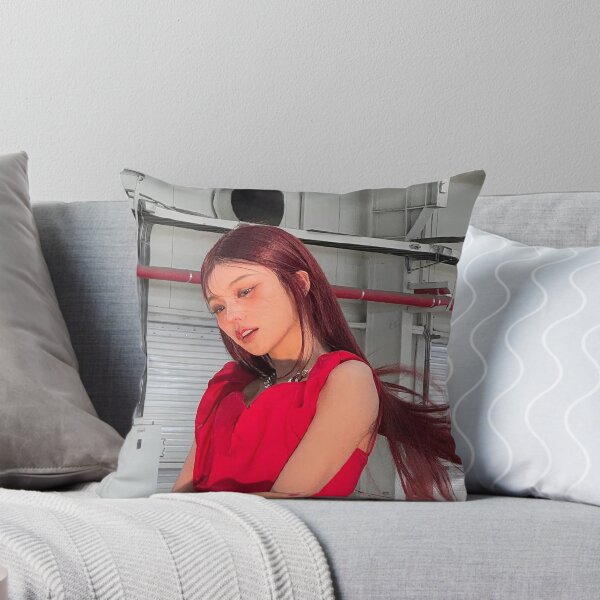 Item preview, ITZY GOLD IMAGINARY FRIEND YEJI MIDZY designed and sold by Valereekmerch.