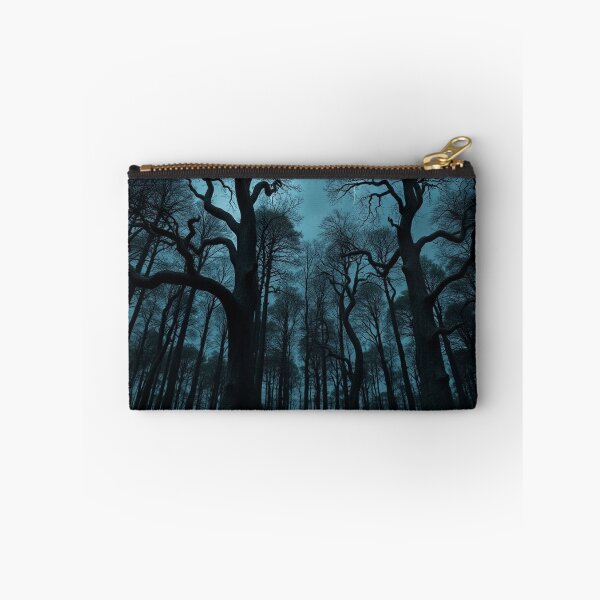 Artikelvorschau, Trees Scary Roots  entworfen und verkauft von DreamPunkStudio.