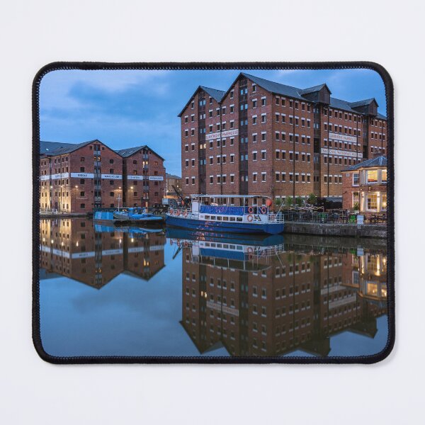 Artikelvorschau, Die Lagergebäude der Gloucester Docks entworfen und verkauft von WorldScenery.