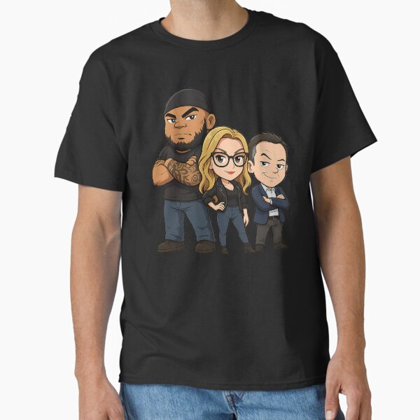 Aperçu de l'œuvre Équipage Gutfeld – Chibi Greg Gutfeld, Kat Timpf et Tyrus créée et vendue par RK - Shop.