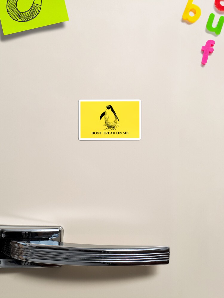 Aperçu 1 sur 3. Magnet avec l'œuvre NE ME MARCHE PAS DESSUS créée et vendue par AltEducation.