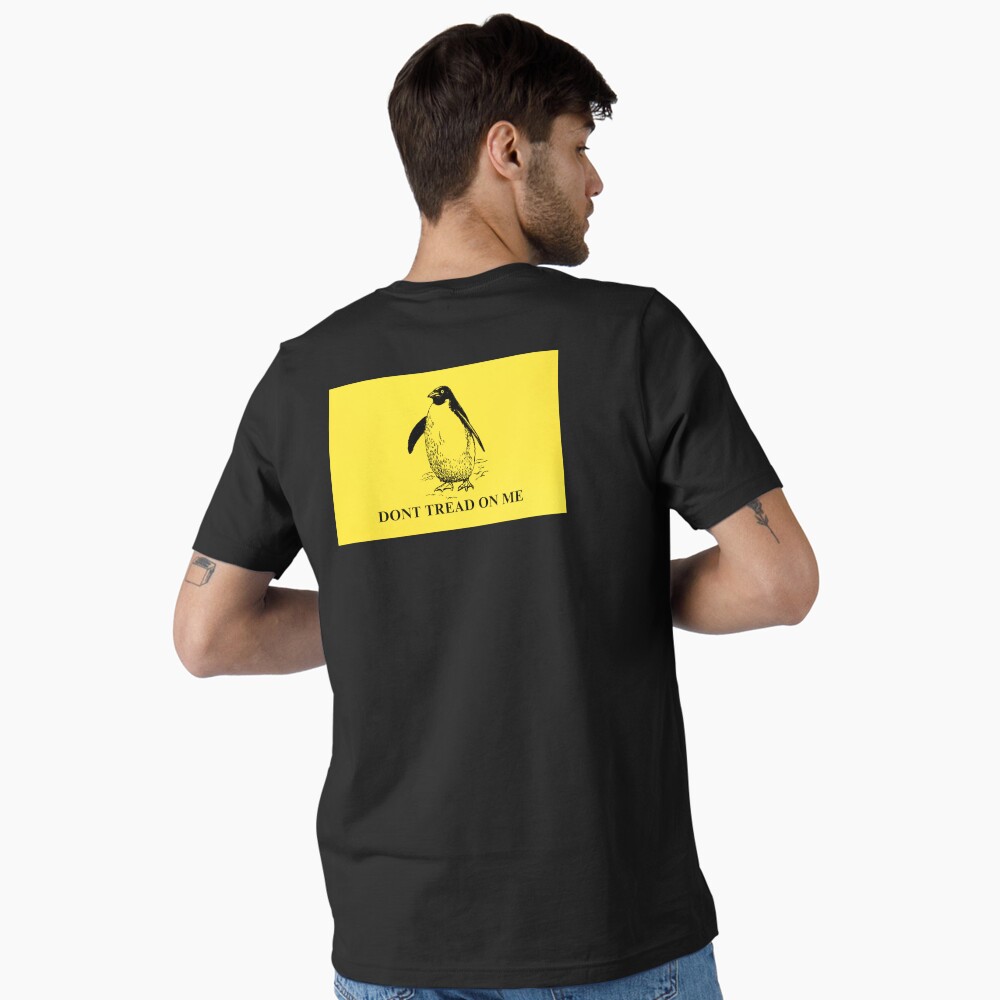 Aperçu de l'œuvre T-shirt essentiel créée et vendue par AltEducation.