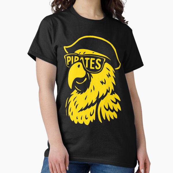 Artikel-Vorschau von Vintage Piraten Nachname Geschenk für Männer Frauen, designt und verkauft von hoverdesign.