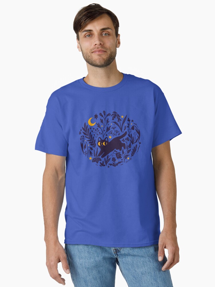 Imagen 1 de 7, Camiseta clásica con la obra noche de verano, diseñada y vendida por hellocloudy.