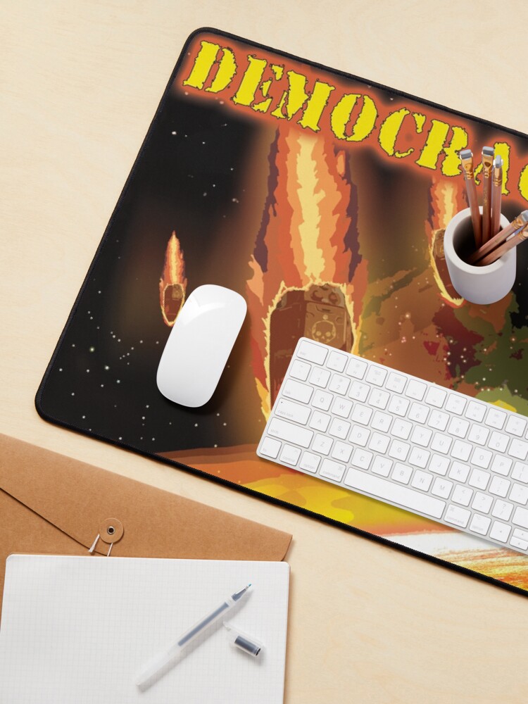 Aperçu 3 sur 5. Tapis de souris avec l'œuvre La démocratie arrive ! créée et vendue par DarkwingDave.