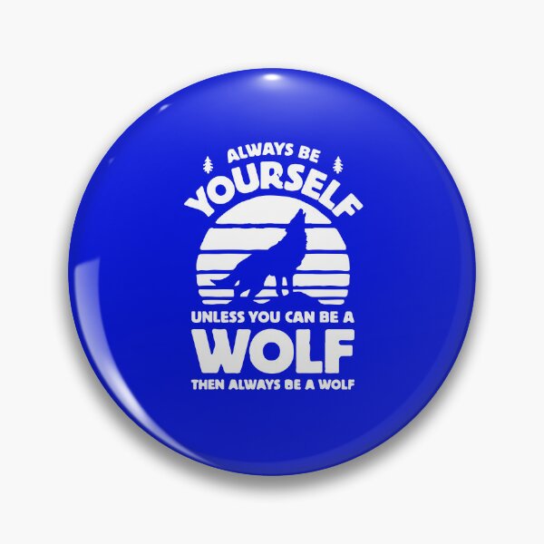 Artikelvorschau, Retro Wolf, Sei immer du selbst Wolf Sonnenuntergang, Heulender Wolf Geschenk, Vintage Wolf, Weihnachtsgeschenk für Wolfsliebhaber entworfen und verkauft von DesignDenDo ⭐⭐⭐⭐⭐.