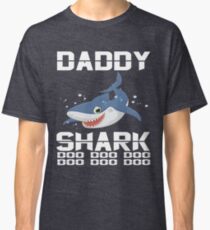 Baby-Mama-Vati-Haifisch-zusammenpassende Familien-Hemden - das Haifisch-Familien-Kleid Classic T-Shirt