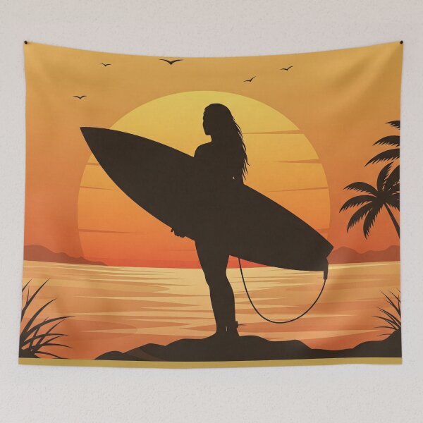 Aperçu de l'œuvre Silhouette de surfeuse au coucher du soleil – Art de la plage créée et vendue par ZENTIO.