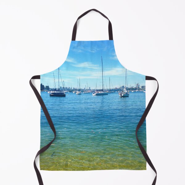 Aperçu de l'œuvre Balmoral Beach, Australie vue sur l'océan avec des bateaux | Cadeaux australiens créée et vendue par Lindsay Marie Patterns.