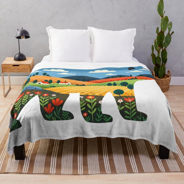 Artikelvorschau, Skandinavischer Volkskunstbär – Sanfte Felder, warme Blumen und ländlicher Charme von heidiannemorris entworfen und verkauft von FOLK ART FUSION by heidiannemorris.
